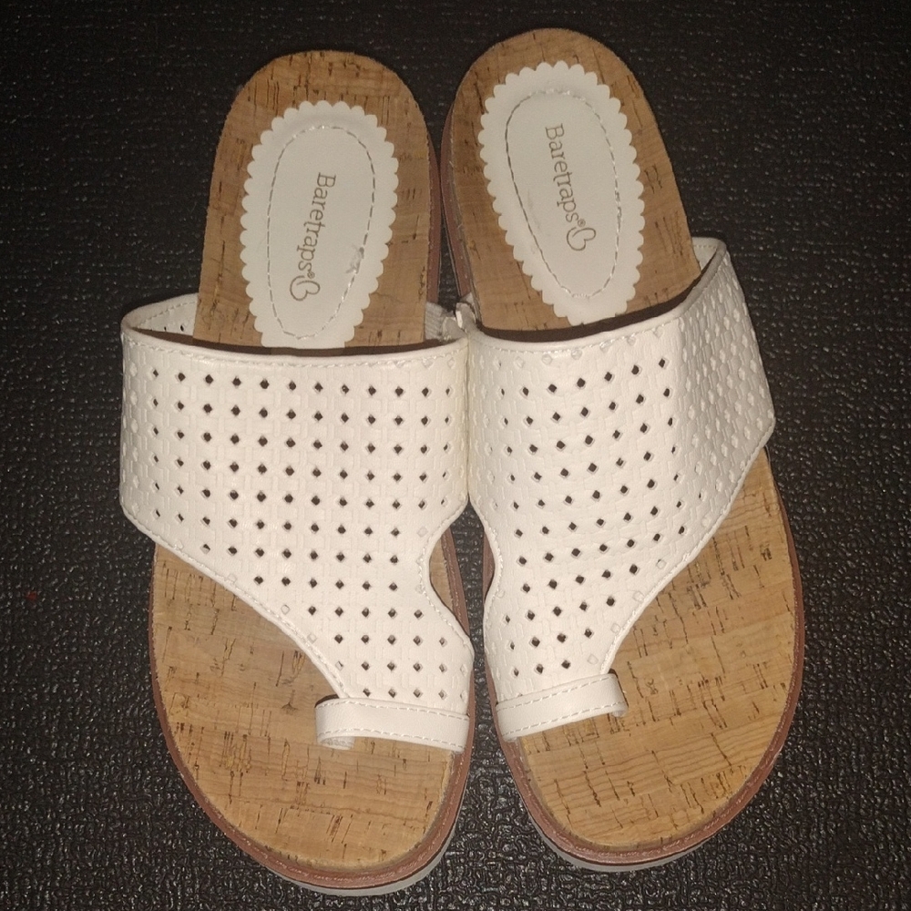 🌴BareTraps White Sandals